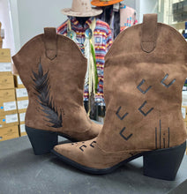 Load image into Gallery viewer, Consignment - Indiginize Creation - Freehand Burned Suede Western Boots – War Pony