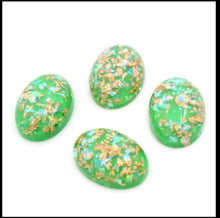 Load image into Gallery viewer, Oval Resin Flatback 18mm x 25mm (1-each)