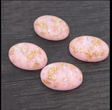 Load image into Gallery viewer, Oval Resin Flatback 18mm x 25mm (1-each)