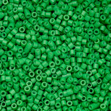 Load image into Gallery viewer, 11/0 Cylin Bead Green Kelly
