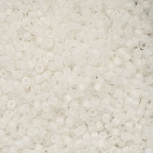 Load image into Gallery viewer, 11/0 Cylin Bead Matte Macaron AB - White
