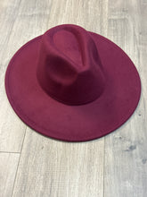 Load image into Gallery viewer, Felt Hat - Burgundy
