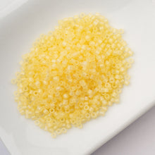 Load image into Gallery viewer, 11/0 Cylin Bead Matte Macaron AB - Butter
