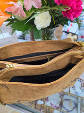 Load image into Gallery viewer, Consignment - Indiginize Creation - Freehand Burned Purse - Eagle

