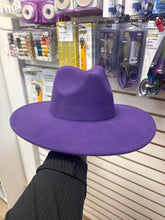 Load image into Gallery viewer, Felt Hat - Purple
