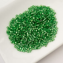 Load image into Gallery viewer, 11/0 Cylin Bead Light Green S/L
