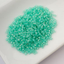 Load image into Gallery viewer, 11/0 Cylin Bead Matte Macaron AB - Green Turquoise
