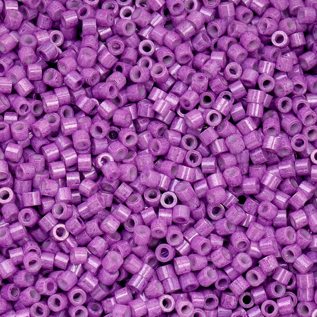 11/0 Cylin Bead Opaque Violet