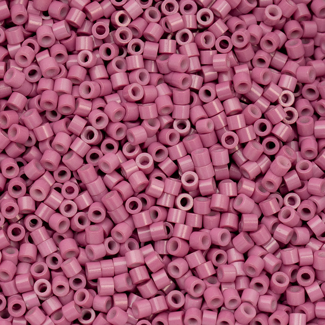 11/0 Cylin Bead Opaque Vintage Rose