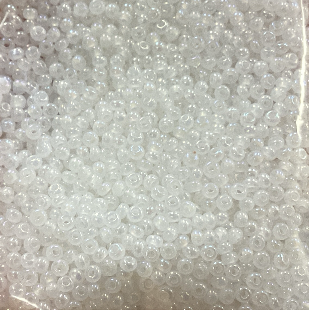 (Loose) Czech Seed Bead 11/0 Opaque Pearl White AB