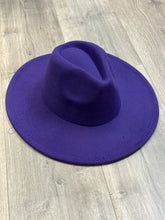 Load image into Gallery viewer, Felt Hat - Purple
