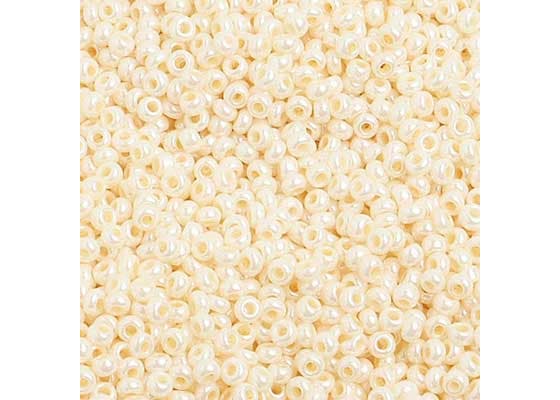 (Half Hank) Czech Seed Bead 10/0 Pearl Eggshell