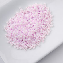 Load image into Gallery viewer, 11/0 Cylin Bead Matte Macaron- Soft Lavender
