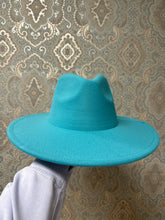 Load image into Gallery viewer, Felt Hat - Turquoise
