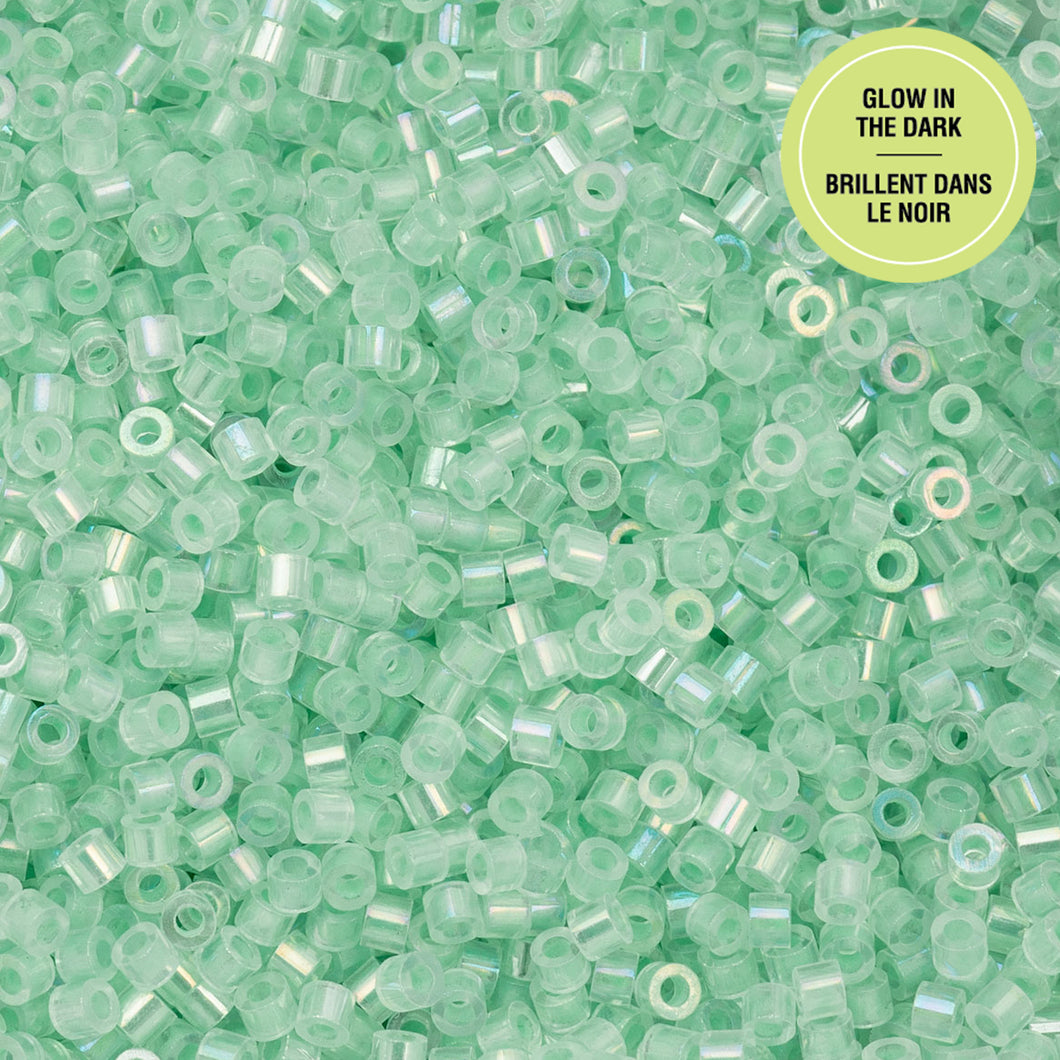 11/0 Cylin Bead Glow in Dark AB - Green