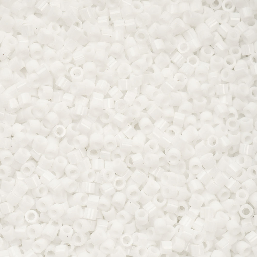 11/0 Cylin Bead Chalk White