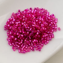 Load image into Gallery viewer, 11/0 Cylin Bead Fuchsia S/L
