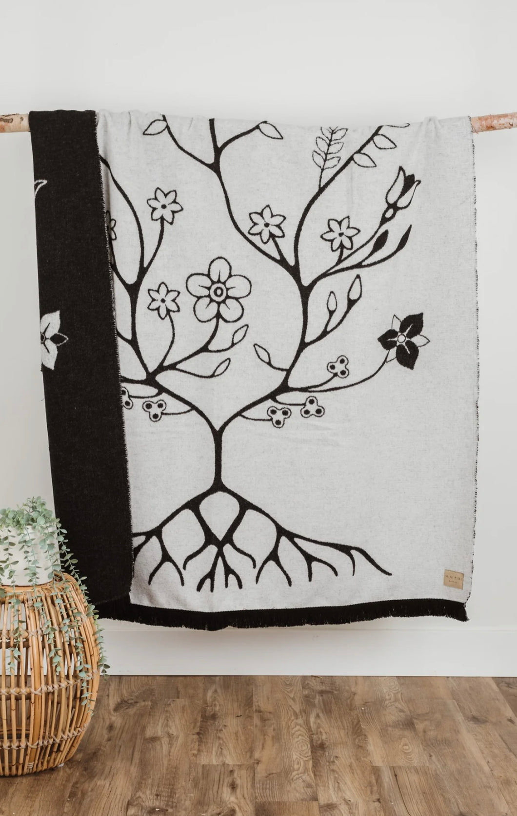 *Black & White Woodlands Floral Reversible Blanket