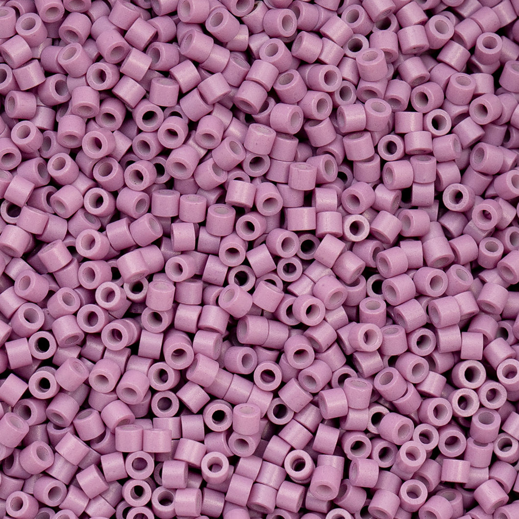 11/0 Cylin Bead Opaque Lilac