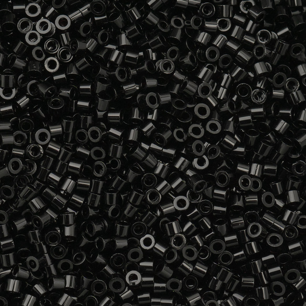 11/0 Cylin Bead Opaque Black