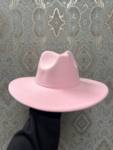 Load image into Gallery viewer, Felt Hat - Light Pink
