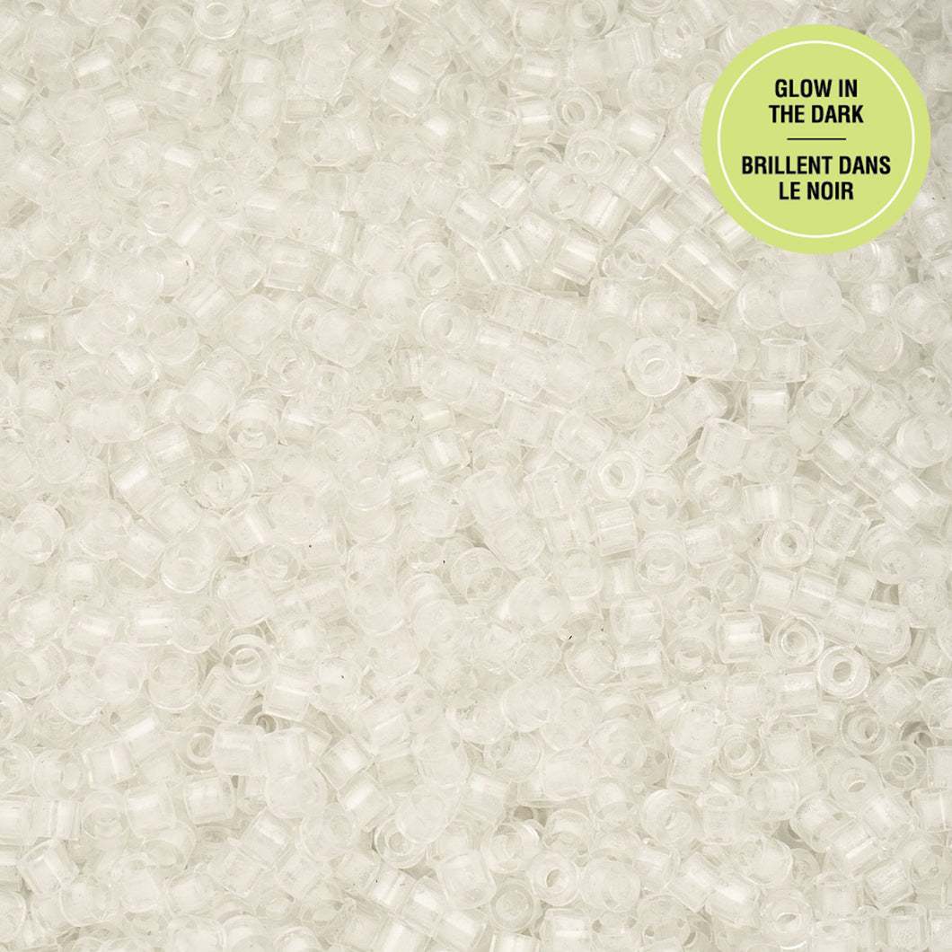 11/0 Cylin Bead Glow In The Dark-White to Sky