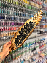 Load image into Gallery viewer, Seven Feathers TP - 2’ Feather
