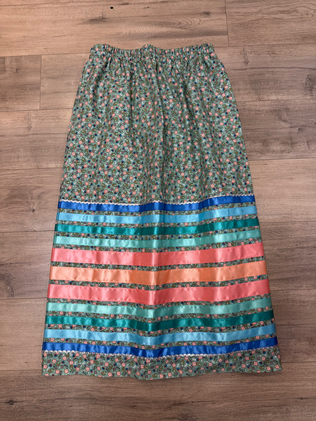 (Vicki Manuel) Teen/Adult Ribbon Skirt