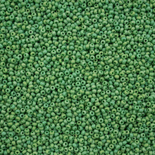 Load image into Gallery viewer, (Vial Czech Size 11) Opaque Green Matt Rainbow
