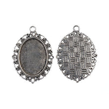 Load image into Gallery viewer, Oval Pendant Frames and Domes

