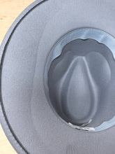 Load image into Gallery viewer, (DISCOLOURED FINAL SALE) Felt Hat - Grey
