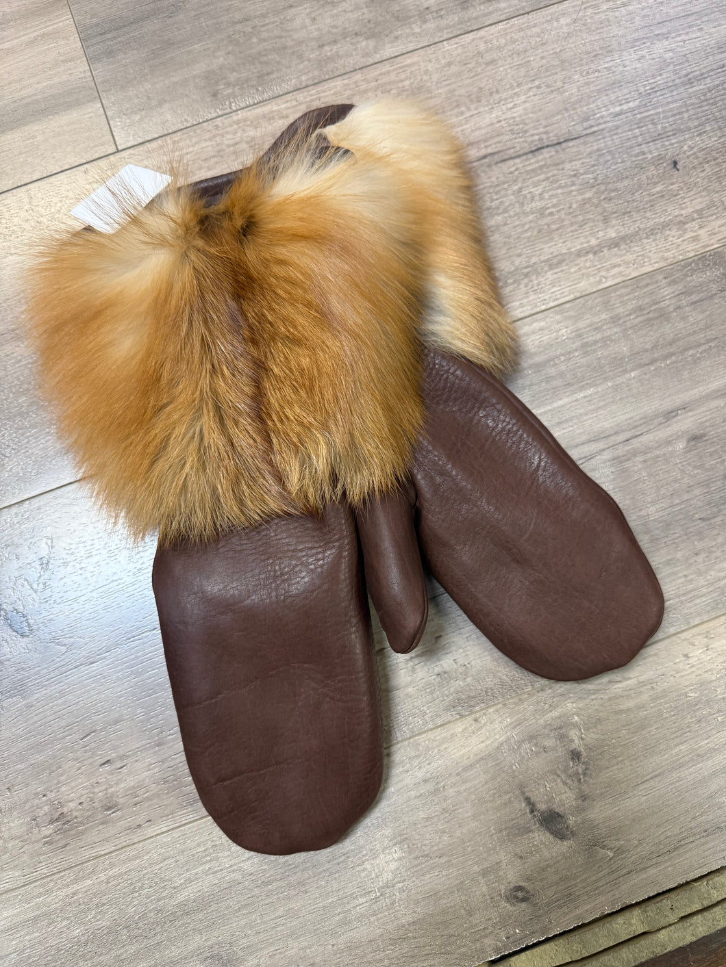 Fox Fur Mitten (Women’s S/M)