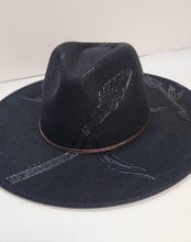 Load image into Gallery viewer, Black Hat (War horse)
