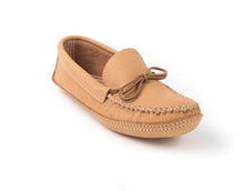 Load image into Gallery viewer, Yaronta’ (Tree) Women&#39;s Leather Moccasin
