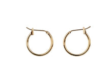 Load image into Gallery viewer, Huggie Hoop (Hoop) 16mm (Gold)
