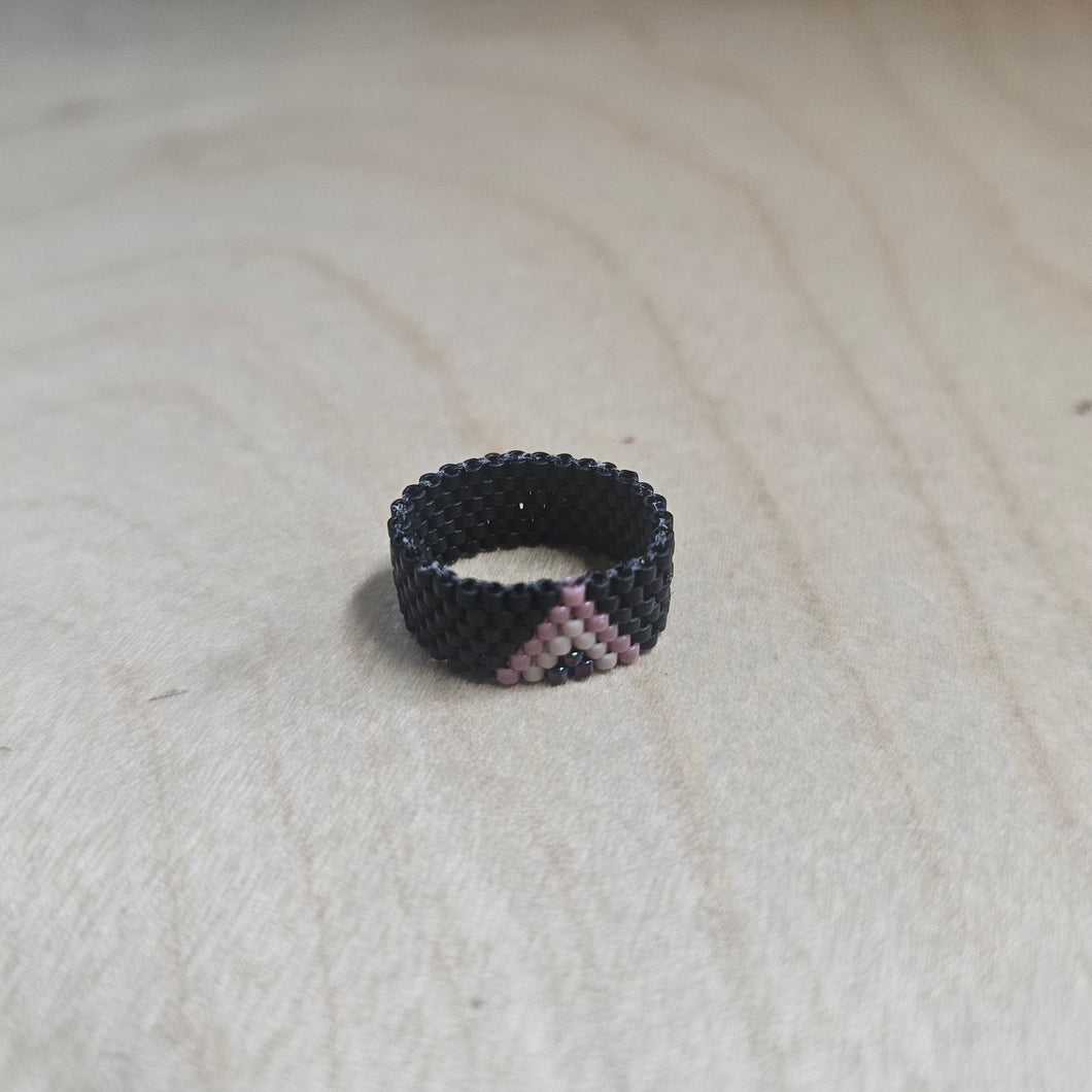 Consignment - Brie Beads - Ring Black Tipi (Size 4)