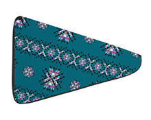 Load image into Gallery viewer, 27" Medicine Lodge Dark Winter Fan Case

