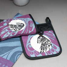 Load image into Gallery viewer, Neoprene Potholder - Raven Moon by Allan Weir

