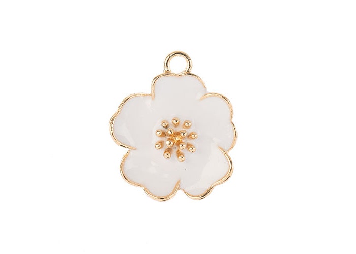 Sweet & Petite Charms 20x24mm White Flower 4pc
