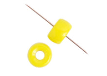 Load image into Gallery viewer, Czech Glass Crowbead 9mm - Opaque Yellow (20pcs)
