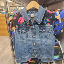 Load image into Gallery viewer, Shyemyim - Jean Vest (Large)
