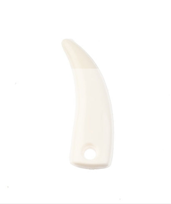 Acrylic Imitation Bear Tooth Medium 9x30mm Ivory