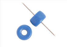 Load image into Gallery viewer, Czech Glass Crowbead 9mm - Opaque Medium Blue (20pcs)

